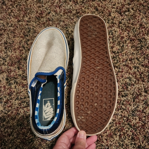 Vans silver and blue shoes - Picture 3 of 6